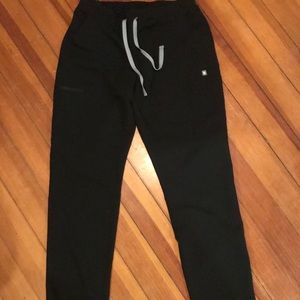 Figs yola skinny scrub pants